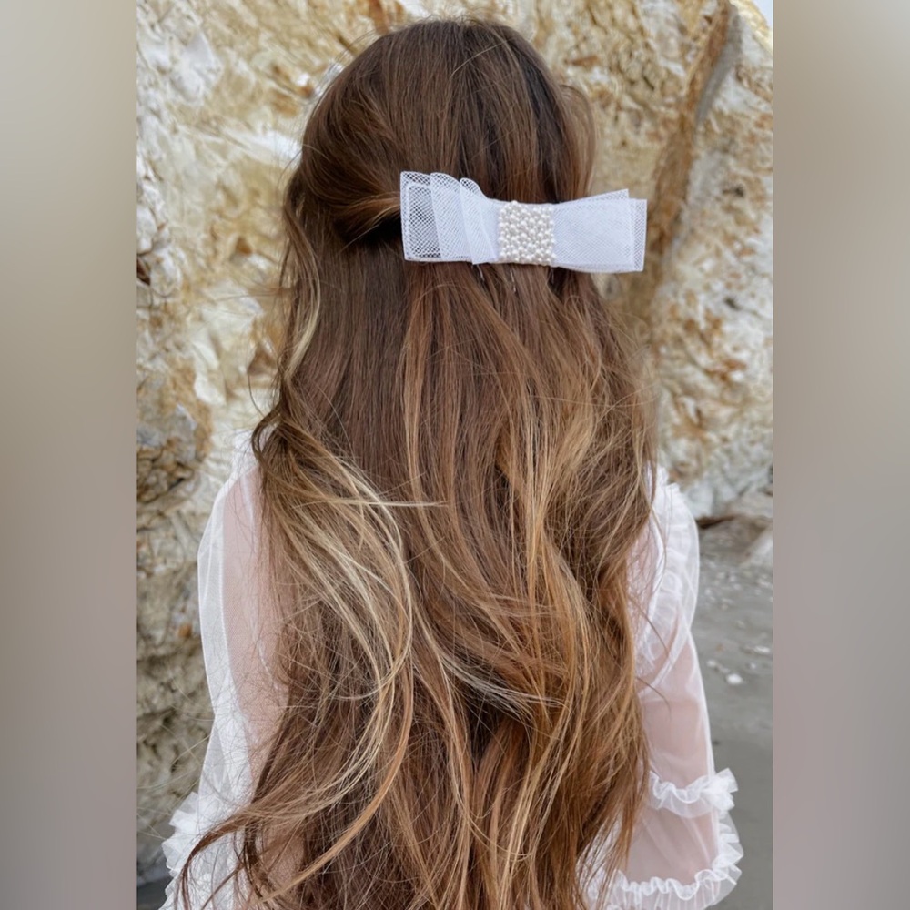 Untamed Petals CATRINE MINI BOW